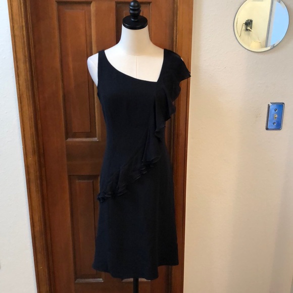 Armani Collezioni Dresses & Skirts - Armani Collezioni dress🌹🌹🌹